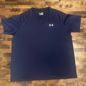 Under armour mens XL loose dry fit shirt